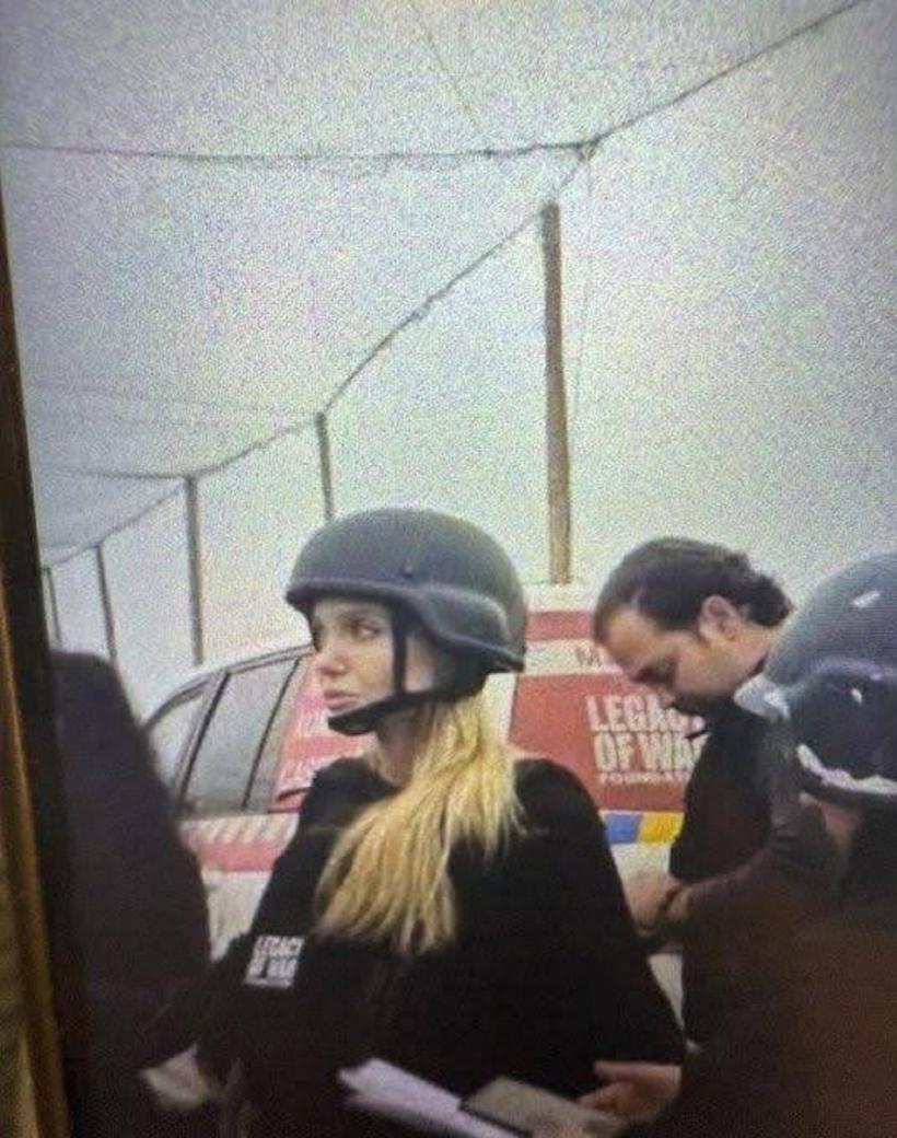 O dronă rusească a zburat deasupra Angelinei Jolie în timpul vizitei sale în Ucraina 18980082