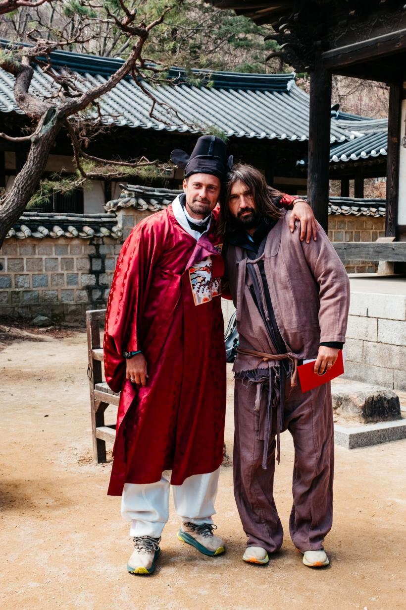 Diseară, de la 20.30, la Antena 1, concurenții din Asia Express devin actori în celebrele drame coreene. Emisiunea, din nou lider de audiență 18980261