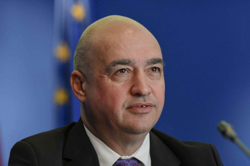 Surse: Ilie Bolojan îl protejează pe șeful Autorității pentru Reformă Feroviară. Demolatorul CFR, pus sub control judiciar 18980165