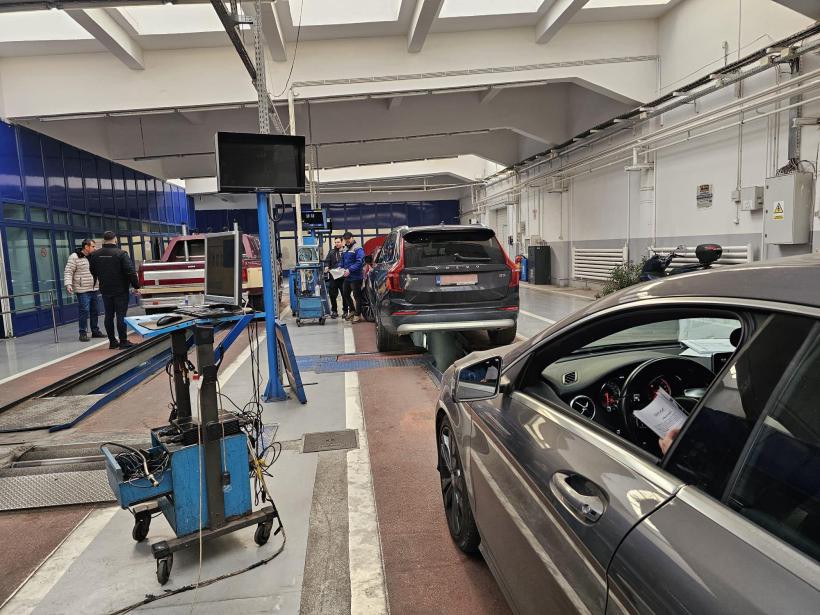 Mașinile second hand pot fi vândute DOAR după ce au primit Cartea de Identitate a Vehiculului, eliberată de RAR