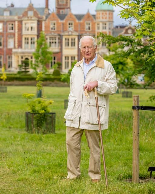 Regele Charles al III-lea al Marii Britanii a împlinit 77 de ani