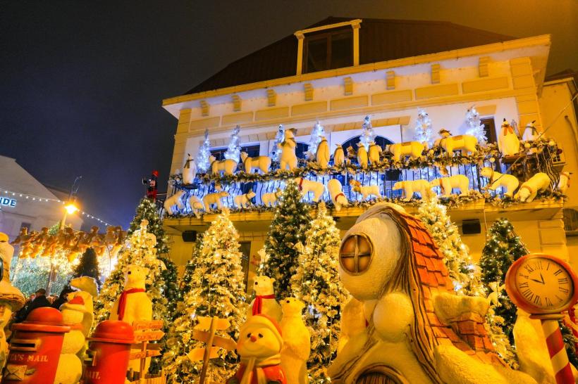Atmosferă de basm la Craiova și Sibiu: Târgurile de Crăciun s-au deschis 18981092