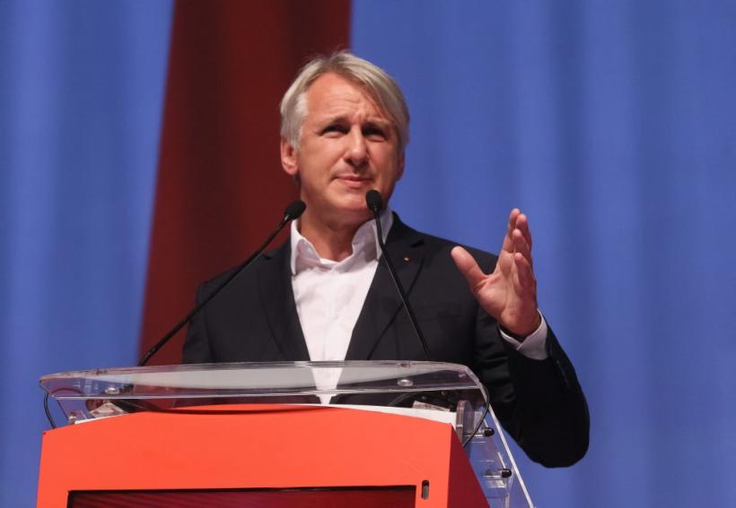 Un candidat la Primăria Capitalei propune o taxă universală de 1 leu pentru parcare