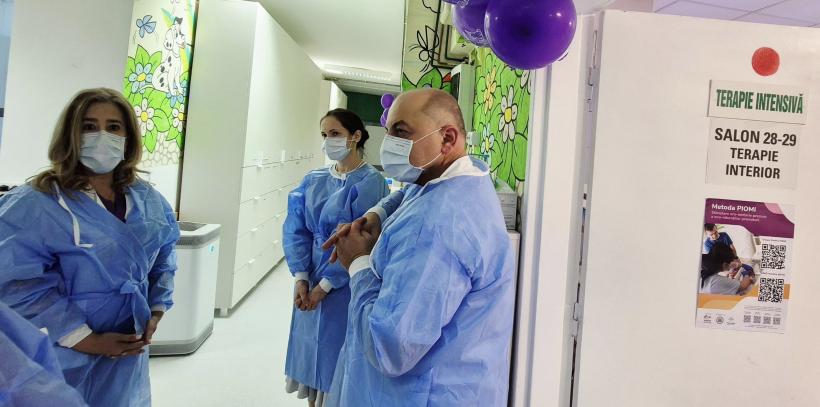 Mirabela Grădinaru, partenera lui Nicușor Dan, în lacrimi: Nu m-a pregătit nimeni pentru cele 2 nașteri premature 18981148