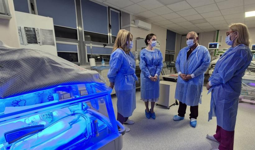 Mirabela Grădinaru, partenera lui Nicușor Dan, în lacrimi: Nu m-a pregătit nimeni pentru cele 2 nașteri premature 18981149