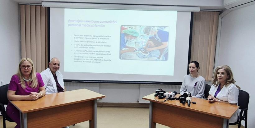 Mirabela Grădinaru, partenera lui Nicușor Dan, în lacrimi: Nu m-a pregătit nimeni pentru cele 2 nașteri premature 18981151