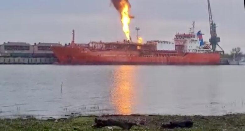 Încă o localitate evacuată, Ceatalchioi, din cauza navei cu GPL lovită de dronă rusească pe Dunăre