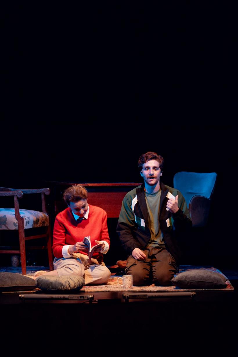 Premiera „Vocea dinlăuntru” la București. Sănătatea mintală în mediul artistic – tema spectacolului regizat de Laurențiu Rusescu, cu Mirela Oprișor și Carol Ionescu 18981415