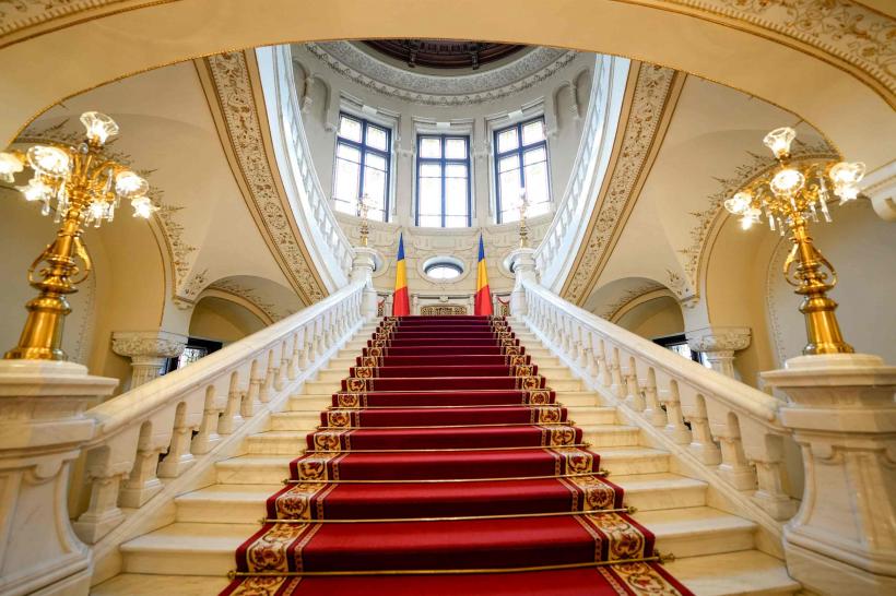 Cel mai ghinionist politician român – Ludovic Orban. A „servit” doi președinți, dar ambii l-au gonit 18981785