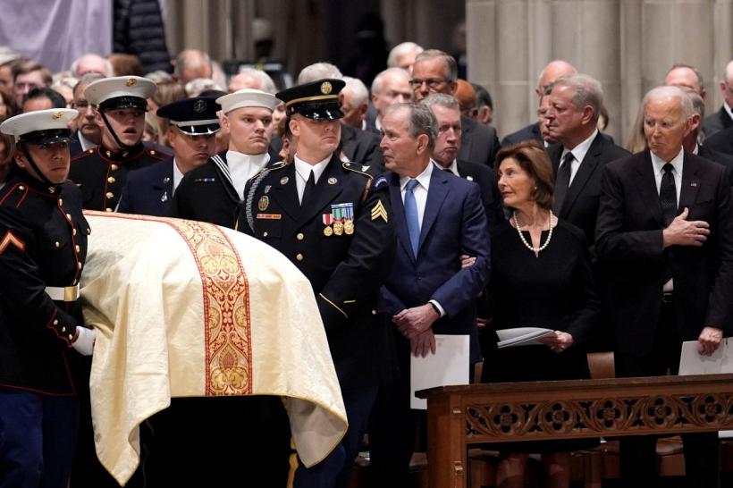 Joe Biden și George W. Bush, prezenți la funeraliile lui Dick Cheney. Trump a lipsit