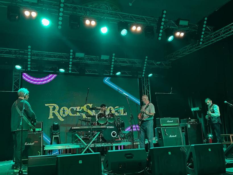 Labirintul Artei în 7 zile, la București 18981995