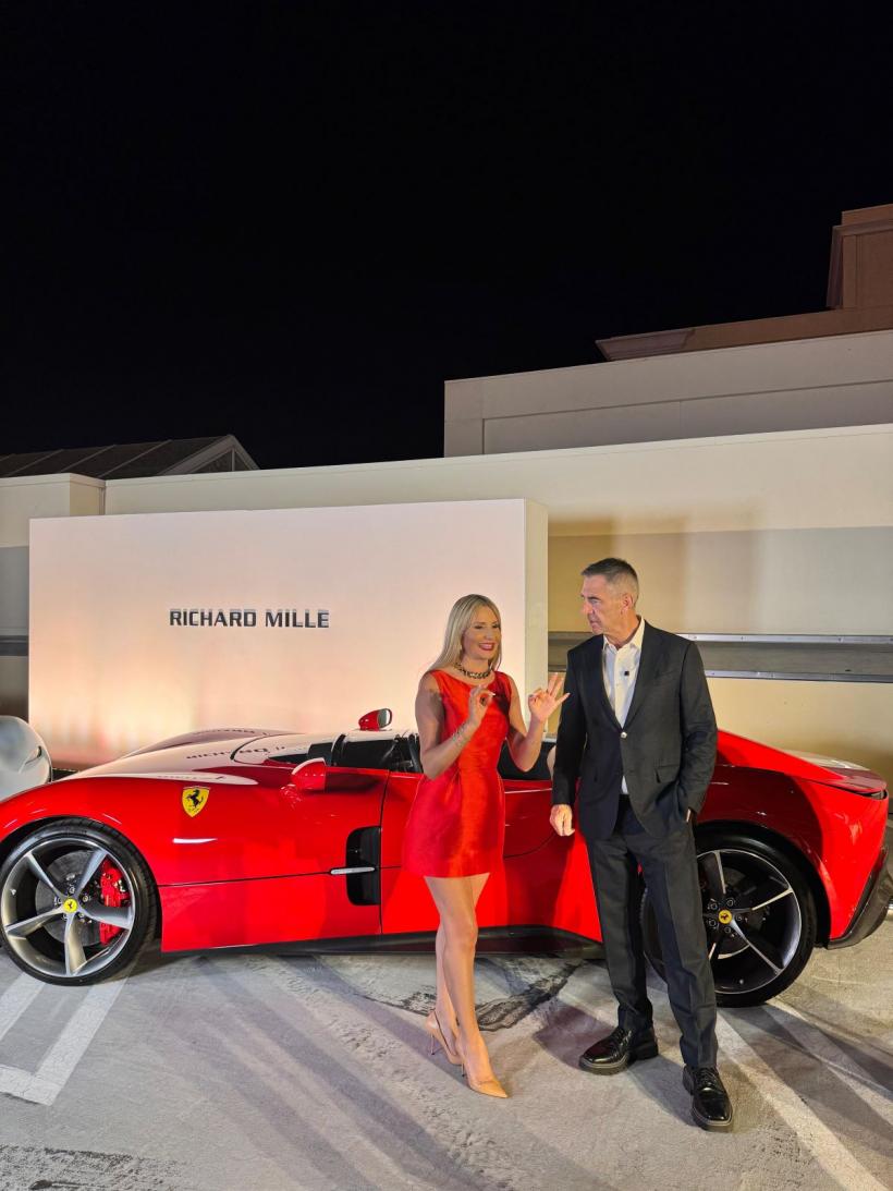 Mădălina Bălan păşeşte în universul bijuteriilor pe patru roţi. Antena Stars, singura televiziune din România cu acces la Wynn Car Show 18981975