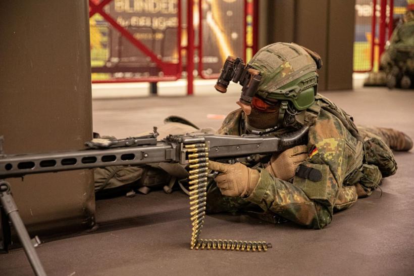 Germania vrea să formeze cea mai puternică armată din Europa. De la înrolare voluntară, la recrutare obligatorie