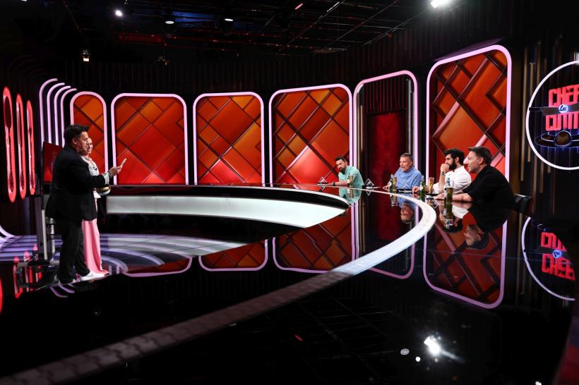 Momente încordate la amuleta de diseară și lacrimi de emoții în ringul audițiilor ​​​​​​​Chefi la cuțite. Chef Sautner: „Este incredibil ce ne aduc audițiile acestui sezon!” 18982304