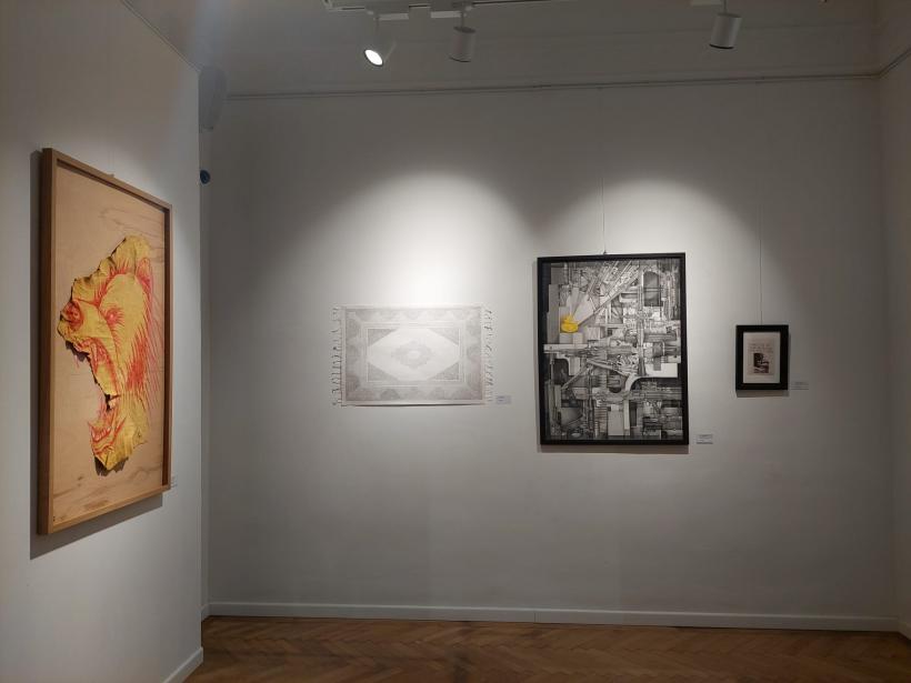 Scemtovici & Benowitz Gallery prezintă a treia ediție a expoziției anuale „Contemporary Drawing in Romania – 2025, DESE/M/NE ale timpului” 18982313