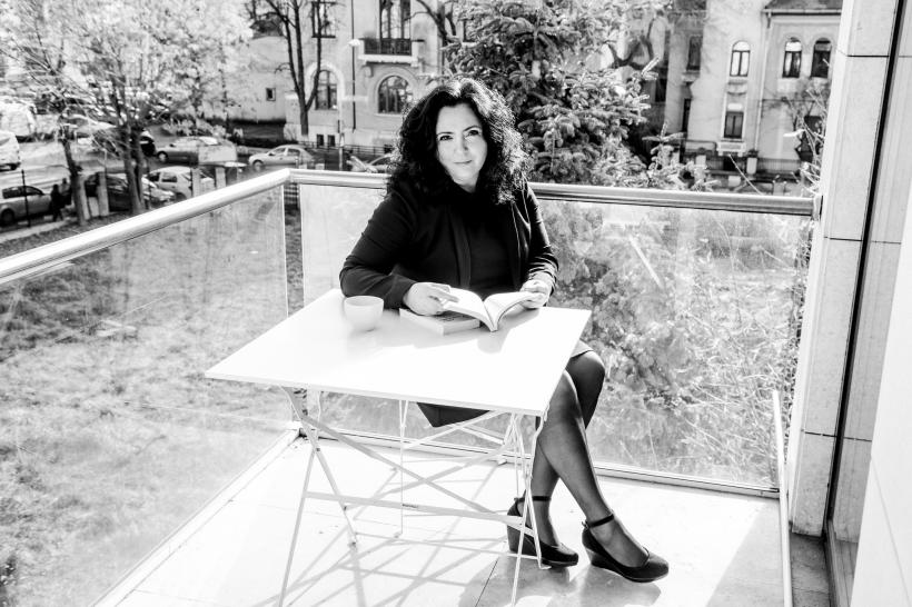 Andreea Răsuceanu: „Există în noi o permanentă frică de moarte, de necunoscut, de dispariție”