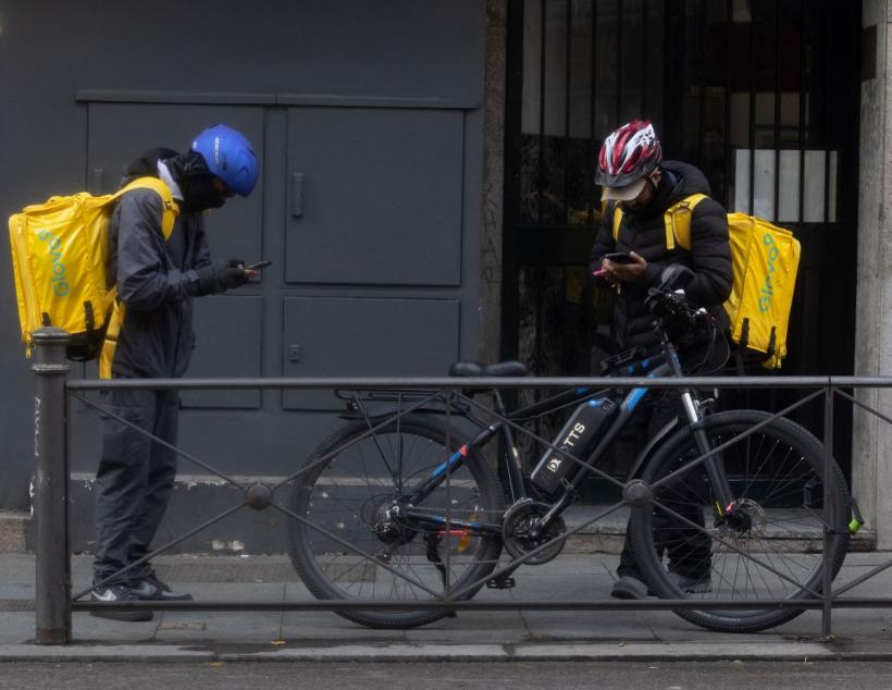 CES avertizează asupra riscurilor exploatării lucrătorilor migranți. România nu-i poate proteja suficient pe muncitorii aduși din Asia