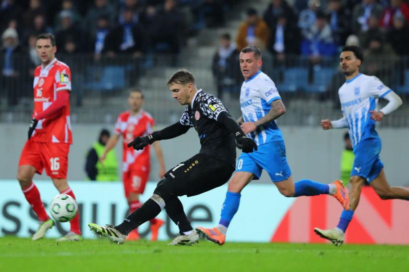 Conference League. Universitatea Craiova a învins Mainz 18983136