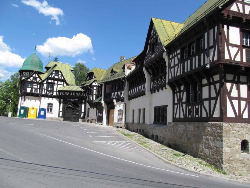 Hoteluri istorice din România, scoase la vânzare 18983089