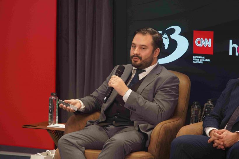 Opt ani de muncă pentru un apartament de 55 m2 18983109