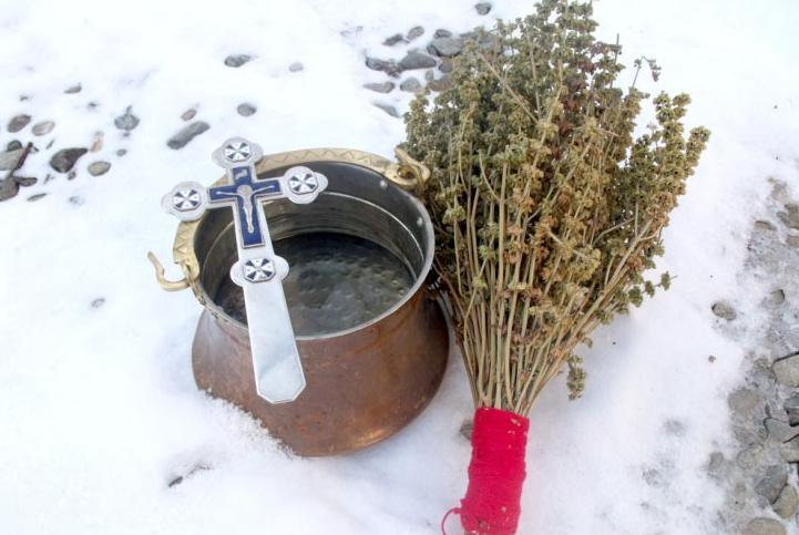 Tradiții de Sfântul Andrei: Ritualuri magice pentru fetele nemăritate