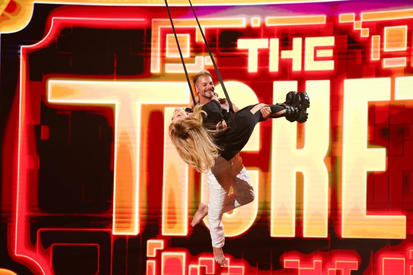 Reîntâlnire cu lacrimi și emoții la The Ticket: Mihai Bendeac, față în față cu un fost concurent căruia i-a schimbat destinul, diseară, de la 20.00, la Antena 1 18983314