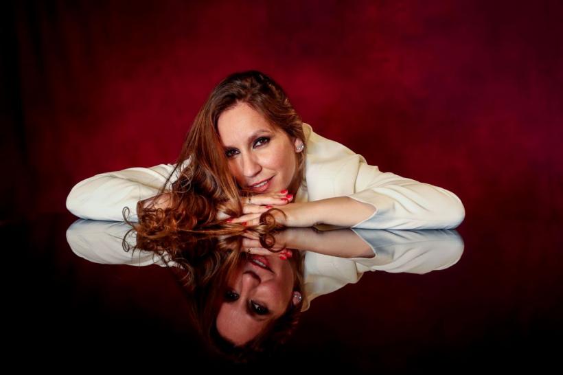 Blestemele se rup în 2026! Patru zodii scapă de tot ce le-a ținut pe loc până acum