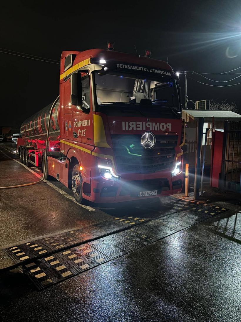 IGSU distribuie apă potabilă și menajeră pentru mii de oameni din Prahova și Dâmbovița 18983432