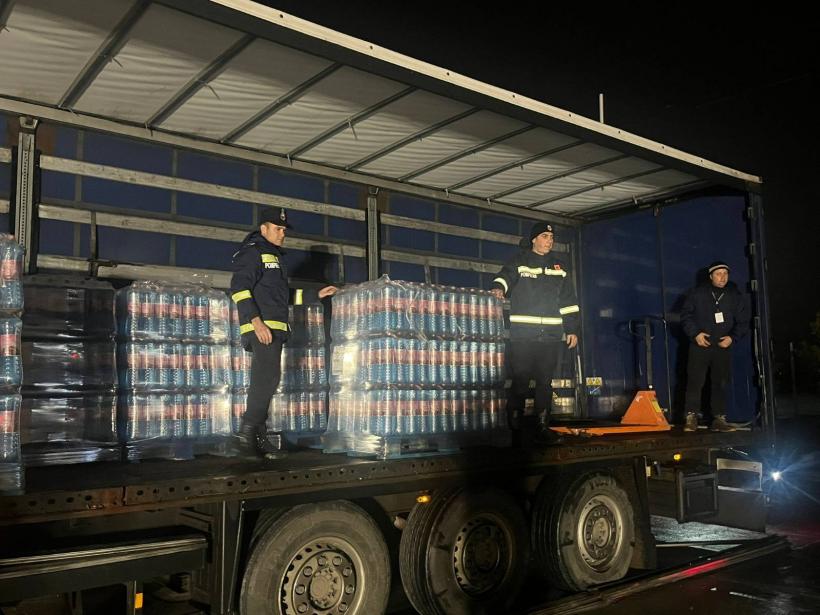 IGSU distribuie apă potabilă și menajeră pentru mii de oameni din Prahova și Dâmbovița 18983435