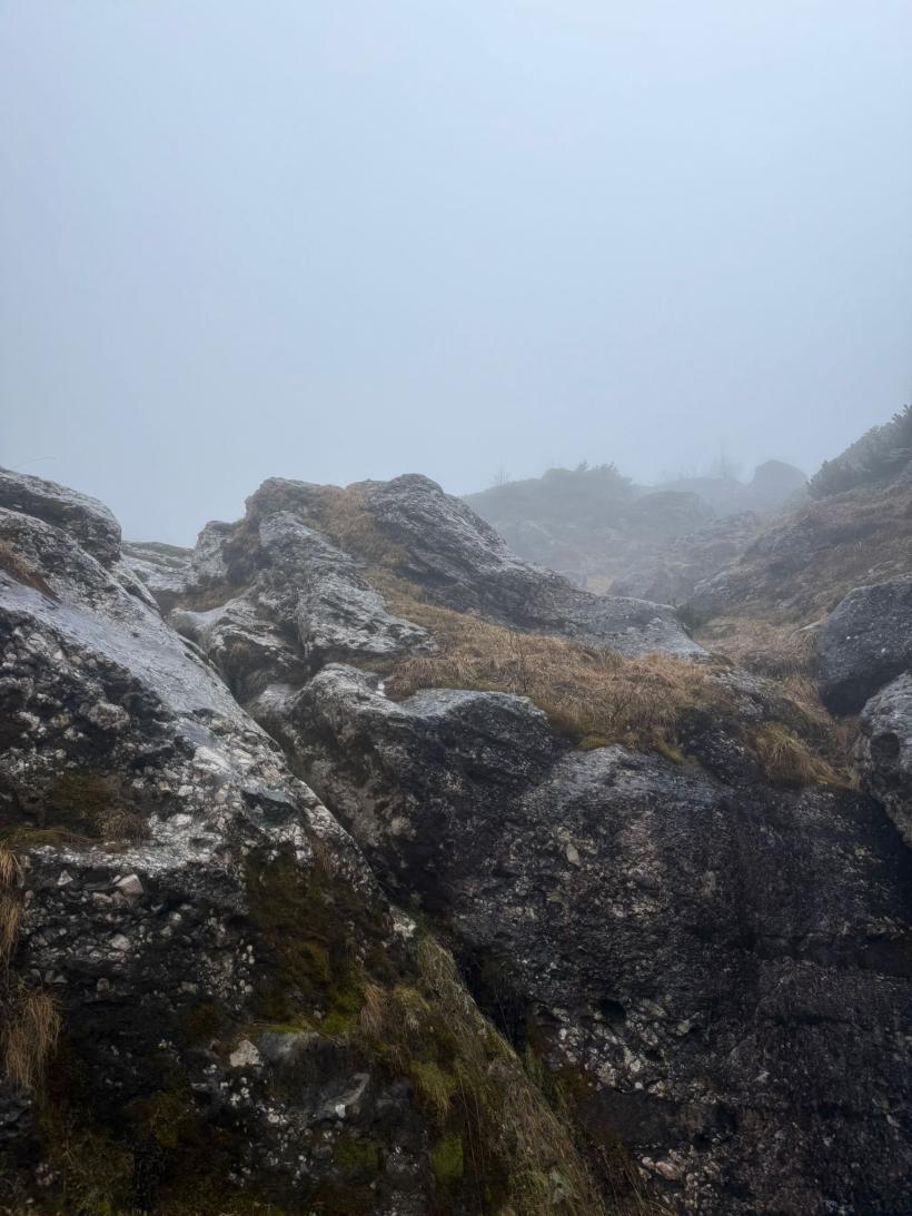 Daily Mail: Adolescent britanic dispărut în Bucegi după un apel disperat la 112. Cursă contracronometru  18983637