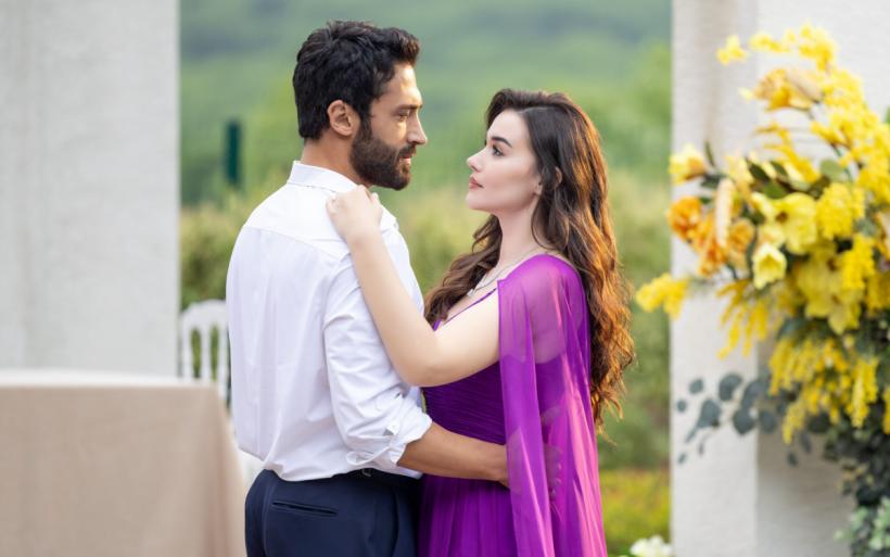 Noul serial turcesc Cealaltă soție, povestea unei iubiri răvășitoare, marcate de săvârșirea unei crime și vrajba dintr-o puternică familie, de azi, la Happy Channel 18983498
