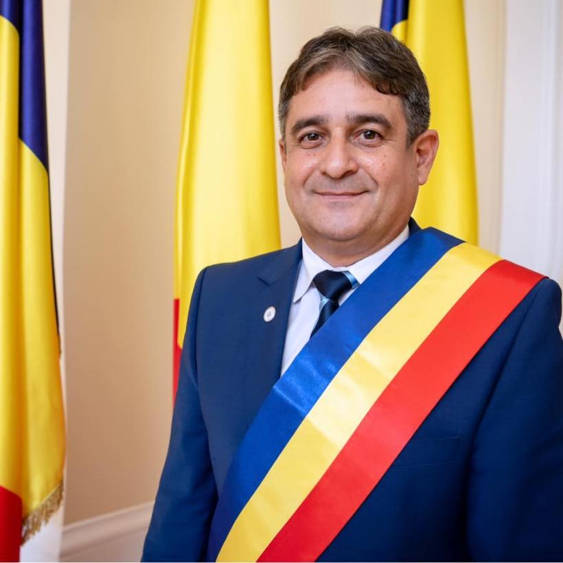 Primarul din Alba Iulia, după huiduielile de 1 Decembrie: Organizatorii nu vor mai primi de Ziua Naţională aprobare să facă manifestări 18983617