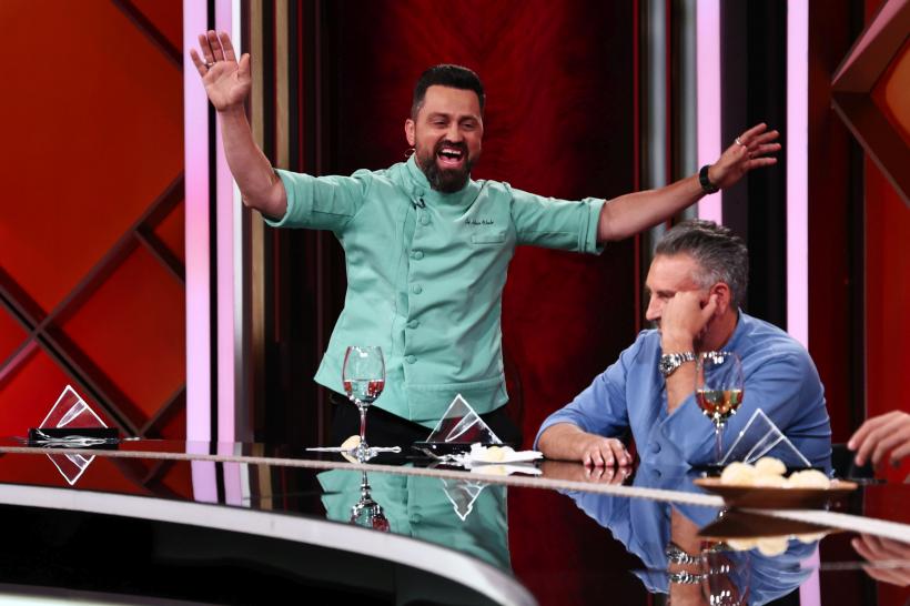 Chef Orlando Zaharia a câștigat ieri ultima bombă a sezonului. Bootcamp cu surprize, diseară, la Chefi la cuțite. Jurații își formează echipele! 18983932