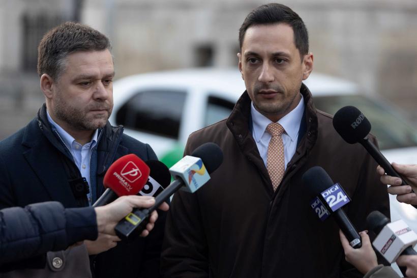 Retragerea candidaturii lui Vlad Gheorghe &icirc;l men&#539;ine pe Ciprian Ciucu pe locul trei, dar m&#259;re&#537;te distan&#539;a fa&#539;&#259; de C&#259;t&#259;lin Drul&#259;