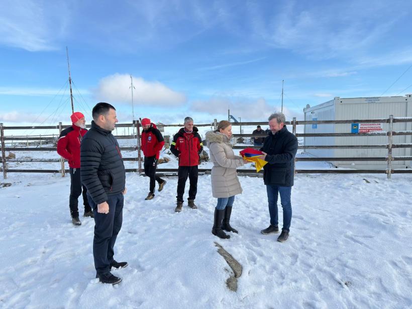 Stația meteo Vlădeasa, reconstruită în timp record după incendiu