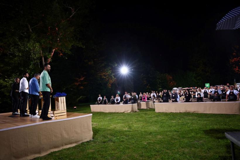 Chefi la cuțite, lider de audiență. Emoții uriașe în bootcamp-ul de ieri seară: Chefii și-au format echipele cu care intră în primul battle duminica aceasta 18984130