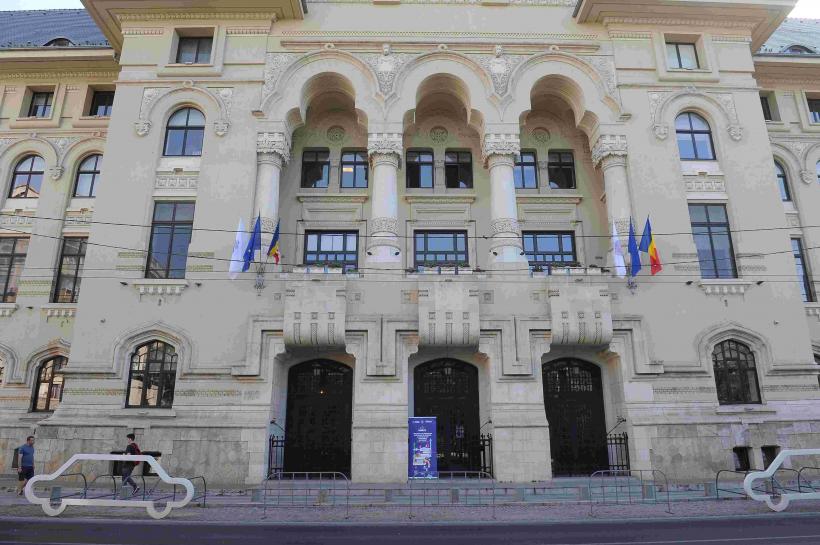 Șefa departamentului Transporturi din Primăria Capitalei: „Și eu m-am dat jos ori cu bâta, ori cu pistolul, la șoferul de taxi” 18984182