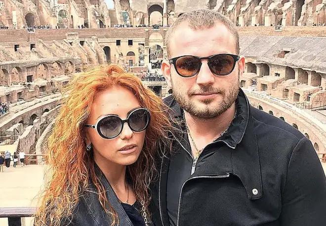 Crimă oribilă în Dubai! Milionarul criptomonedelor și soția sa, torturați și îngropați în plastic în mijlocul deșertului