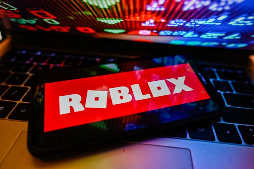 Copiii din Rusia se plâng de interzicerea jocului Roblox. Motivele pentru care a fost blocată platforma