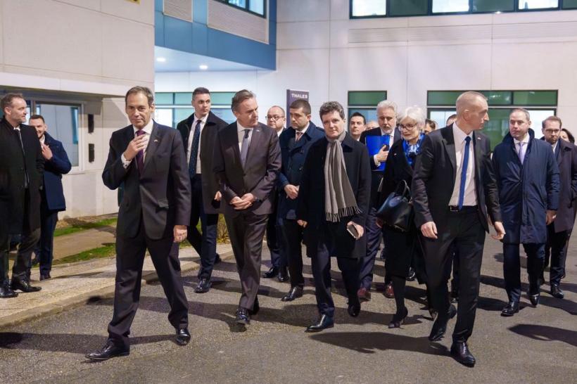 Nicușor Dan: Vrem ca tot mai multe tehnologii şi echipamente de ultimă generaţie să fie produse în România 18984904