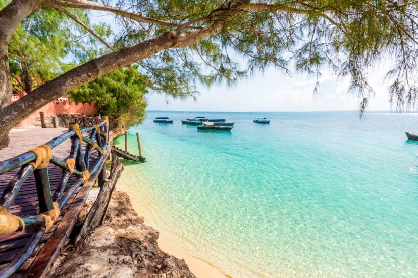 Unde pot călători românii de sărbători: top 3 idei de vacanță pentru Crăciun și Revelion 18984931