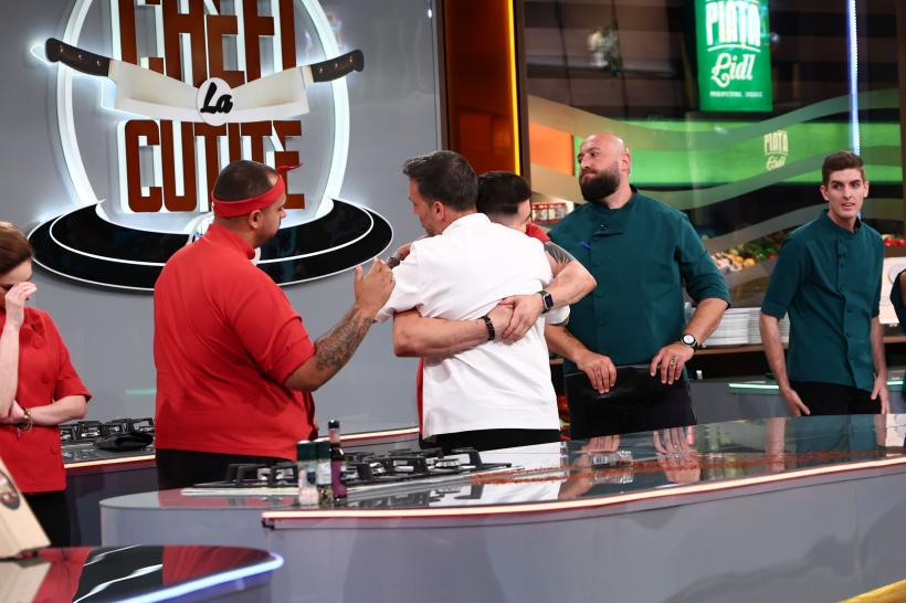 Chefi la cuțite, lider de audiență.  Schimbări în trei echipe, ieri, după duelul amuletelor dintre Chef Richard și Chef Orlando 18985183