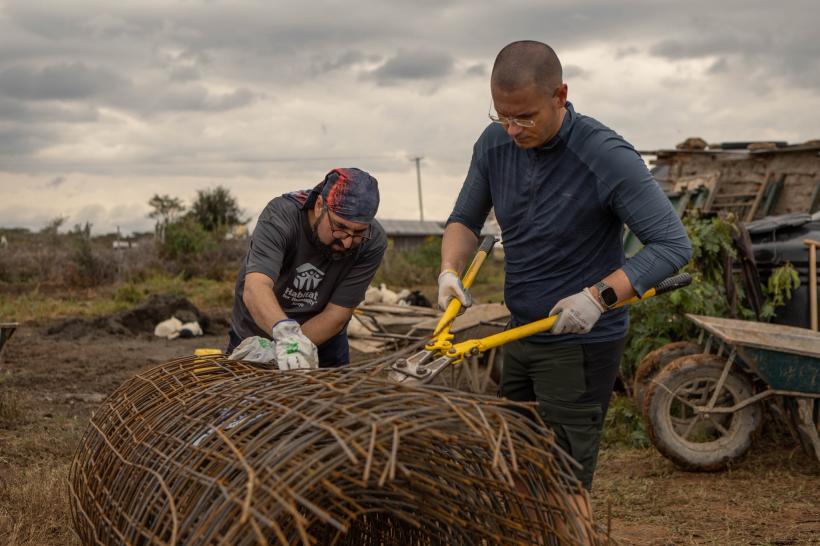 Povestea tragică a Anei și lui Victor, românii care au murit în Tenerife. Au ajutat zeci de familii afectate de explozia din Rahova 18985162