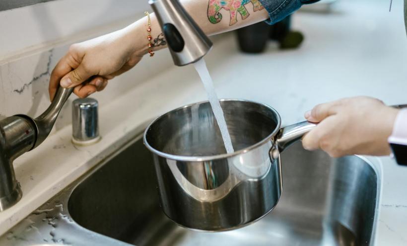 DSP ridică restricțiile privind consumul apei în mai multe localități din Prahova