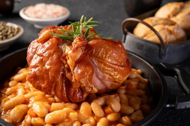 Fasole cu ciolan: O rețetă hrănitoare pentru sezonul rece 