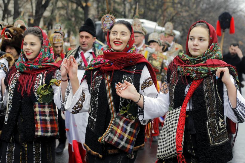 Festival de datini și obiceiuri în weekend, la Muzeul Satului