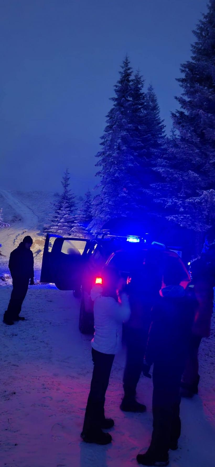 Ceața, capcană în munți: turiști rătăciți și un bărbat căzut într-o râpă 18985592