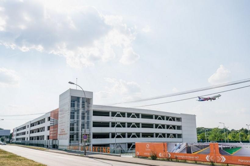 Parcare la Otopeni: trucuri ca să economisești timp și bani