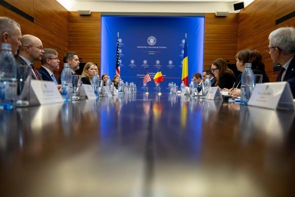 România a semnat Convenția de înființare a unei Comisii internaționale