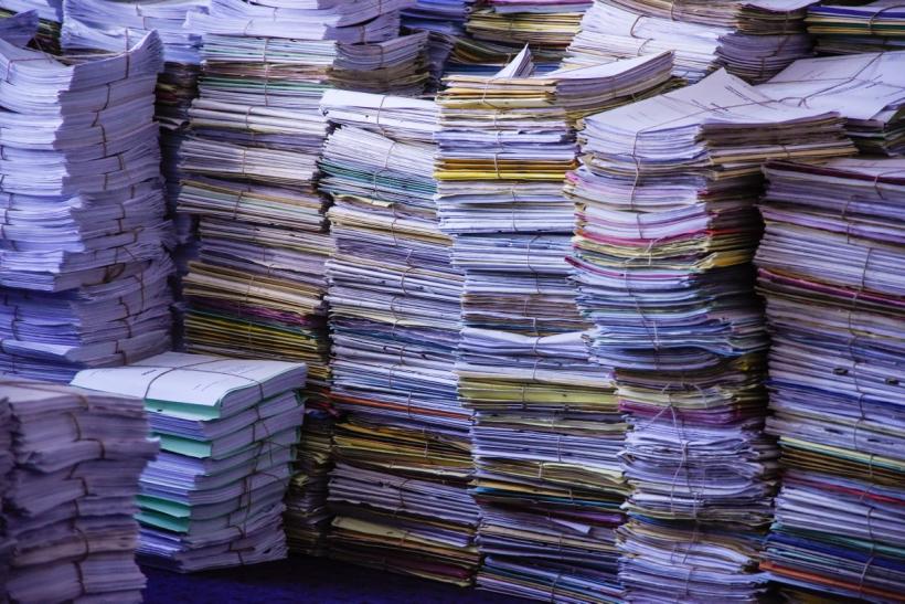 CNSAS avertizează asupra unor narative false despre Revoluția din 1989